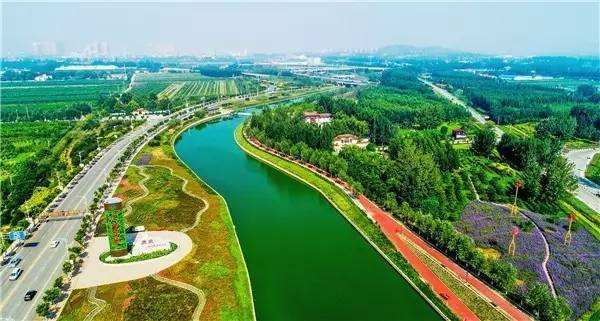 鹿泉經濟開發區傾力打造國家級孵化器