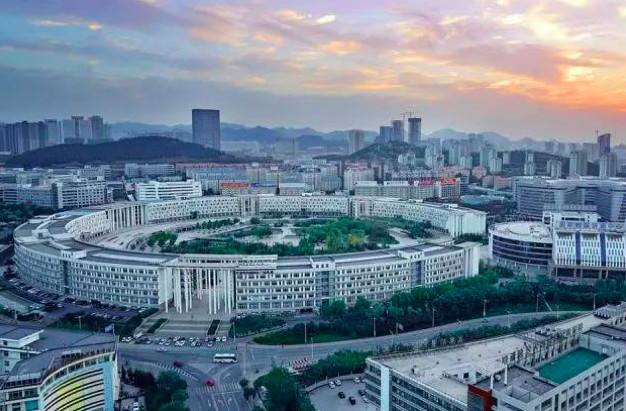 濟南高新區(qū)構建生態(tài)賦能型發(fā)展模式 為區(qū)域發(fā)展注入新動能