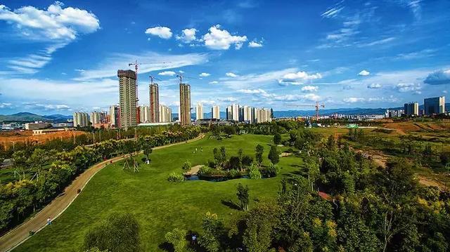 陜西安康：高新區(qū)厚植發(fā)展優(yōu)勢增強(qiáng)經(jīng)濟(jì)動(dòng)能